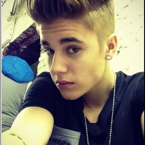 Number One Justin Bieber Fan Page! Follow back for chances to win special Justin Exclusives!