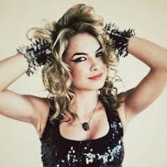 Luaeuamovoce_'s profile picture. Seu olhar meu acalma, seu sorriso me conforta, a cada dia que se passa eu fico sem palavras pra espresar o quanto eu te amo. Obg por existir @Lua_Blanco