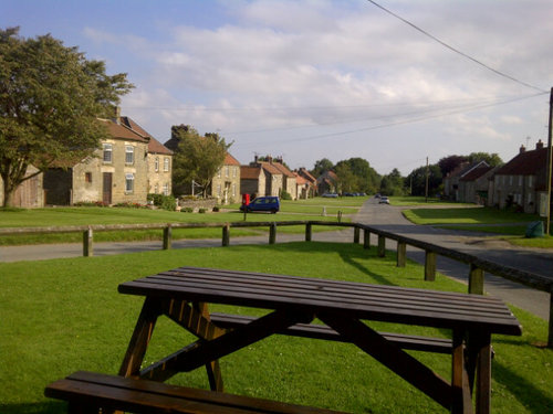 In tribute to the wonderful inns and ale houses of the North York Moors. Will RT events and pub recommendations