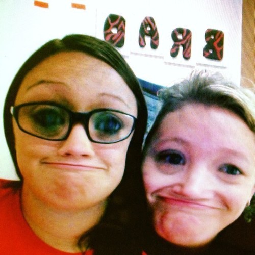 LaurEliz613's profile picture. 