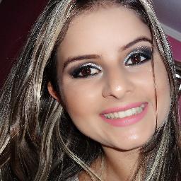 Bacharel em Sistemas de Informação, apaixonada por música, moda, futebol ... corinthiana nata u.u  ♪♫