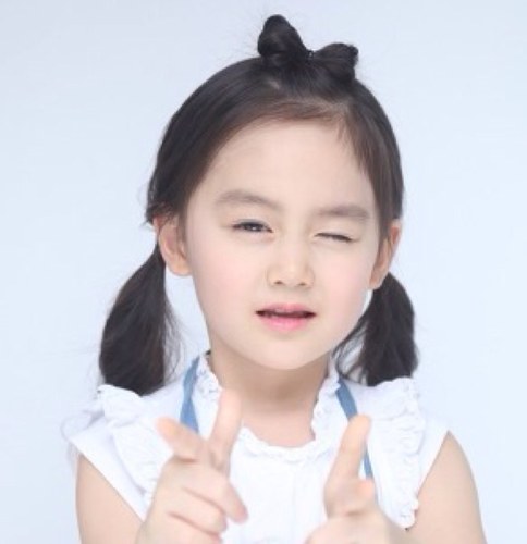 Yoon DaYoung from Mblaq's Hello Baby's Official Twitter ! :)

http://t.co/fulmWeT5Xt
http://t.co/MAZGRdAjlR