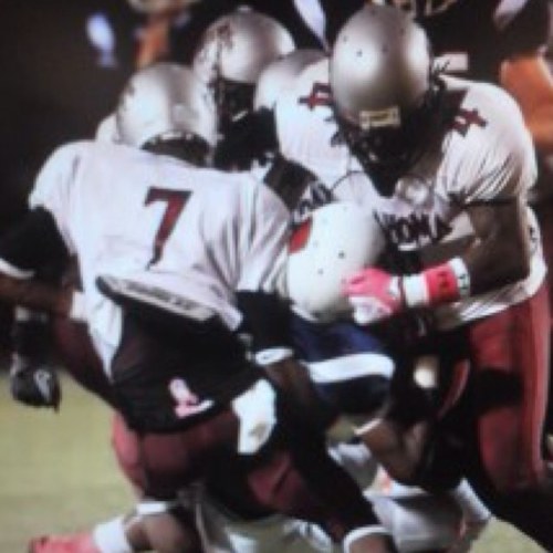 I'm a sophomore Safety @ coahoma community college #7 known as ALASKA real cool laid back guy all about business and achieving goals