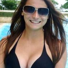 Ser feliz é aproveitar a vida , por isso aproveite cada momento de sua vida ,pois eles são únicos, e por mais simples que sejam ..são Inesquecíveis!