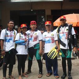 Baik,sabar,rendah hati n sllu trsenyum♥♡