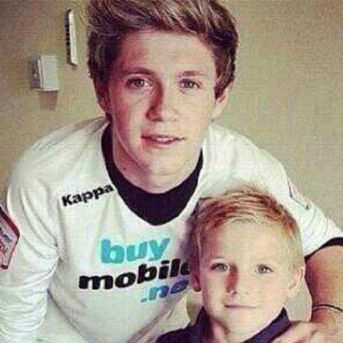 199Nialler's profile picture. Hi guys im a huge directioner i love every single one of the with all my heart .Please follow me and i will follow back