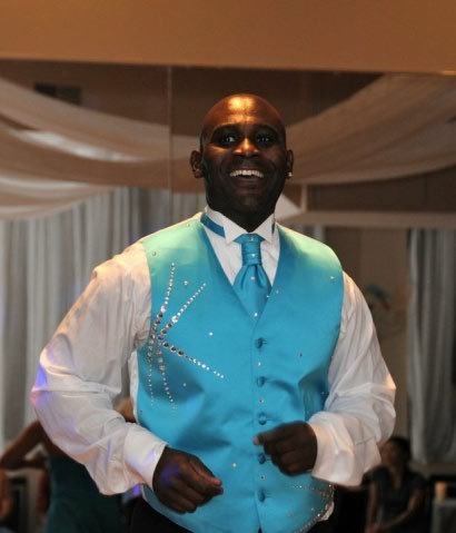 Smiling David
Instructor, Choreographer, Performer

https://t.co/8AgxLJKg5A

Smiling David's Dance School
660 Broadway 
Newark, NJ 07104

973-489-3321