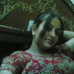 i,munni f 24 married,with hubby in Surat.
i become lesbo when i was in hostel in
Bangalore.any female lesbo or bi may 
chat with me.no boys disturb me plz.