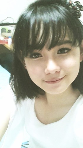 I am a little girl