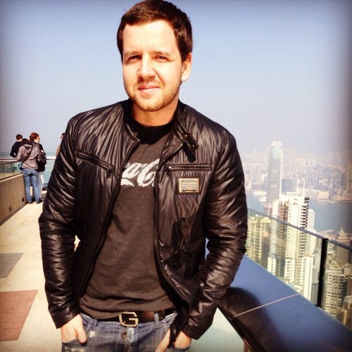 avoronkov's profile picture. Я долго думал, что же можно рассказать о себе здесь, используя всего 160 символов. Непросто выбрать что-то одно. Но самое главное, что вы должны знать обо мн...