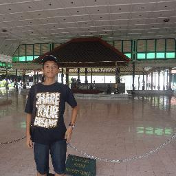 Hobi Bersepeda, Musik, Sepak Bola, Futsal, Fotografi | ♥ someone