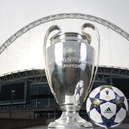 Pecinta bola? Wajib follow kami!:d live tweet,rumor transfer,reminder match day,etc for RPlay\m/