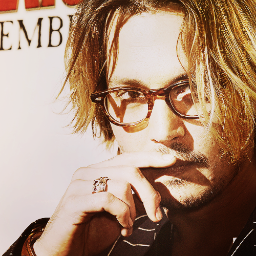 laura/12/pa. i love pirate of the carribean, hunger games, harry potter, @bjrdie and pandas. my idols are johnny depp and coldplay. vanessa paradis follows me.