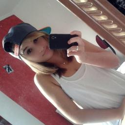 ... ; pequena doo meeu amoor ;3 ♥ iloveyou Chiina ♥