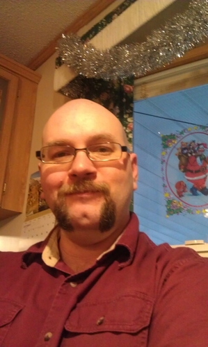 Jovknee's profile picture. 