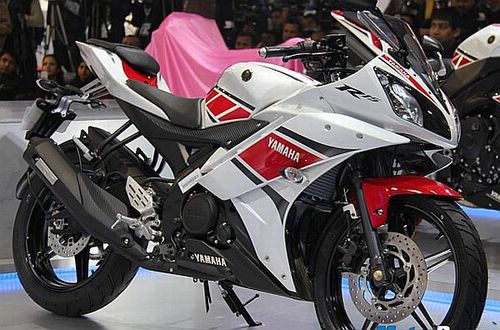 Info about Yamaha Motorcycle yzf R15 v2