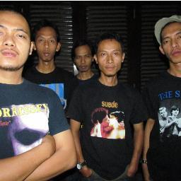 Rockin' n rollin' from Tasikmalaya
 CP : email :moa_nokrus@yahoo.com ....