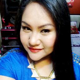 Pro Hi-Def Makeup Artist, Impulsive but Practical shopper, Beauty Blogger wanna be, EX-hopeless romantic but still reigns as the Duchess of LOVE. :)