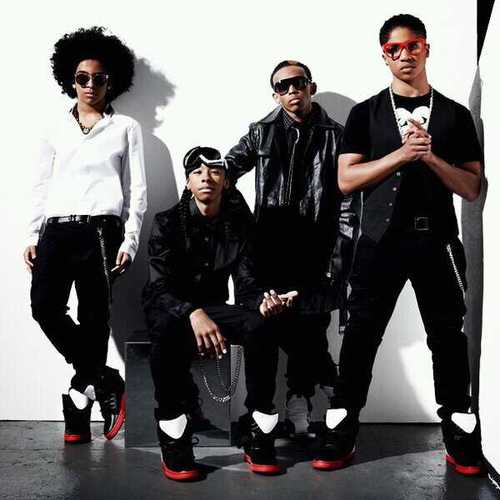 #TM? the best fanbase in the world! I rep it all day baby!|I love Shante | Tamera | Tay | Stephanie |Kmyia|and boyfriend- @alton_boyce ^_^|