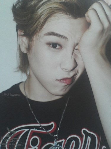피오오빠 생일축하하고 많이사랑합니다♥