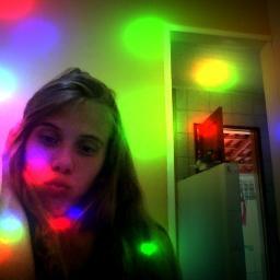 Um anjo do céu
Que trouxe pra mim
É a mais bonita, a joia perfeita... =D