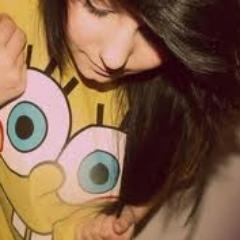 Princesa con corona , del Burguer King. La música ; sexo para mis oídos. Viajo montada en mi pandicornio con alas. Directioner #1.FOLLOW BACK.