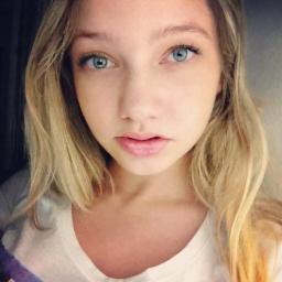 leticiawhinsy's profile picture. Believe.