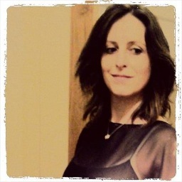 Scottish Lass, Skier, lover of LOUD MUSIC.