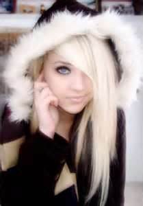 i am a beautiful emo girl and I'm dating a cute guy!!