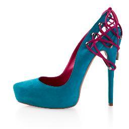 FrancisBryanLDN's profile picture. Sharp yet ultra feminine designer shoes by Londoner Sam Francis Bryan. Lovingly made in Italy with quality luxury materials. Website coming soon.