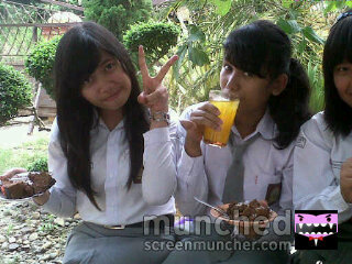 ☺ Simple girl | 03 July '96