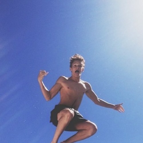 Crew_Cody's profile picture. I tweet photos and updates about Cody;) Please follow me? Ask for a followback.