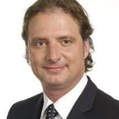 Député pour le Parti Libéral du Québec dans le comté de Papineau.