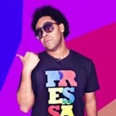 Sou super Fã do #Thalleco ..ele é mto abençoado,cheio do #EspiritoSanto..
Oh Glorrriiiaaaa..
31/01/13