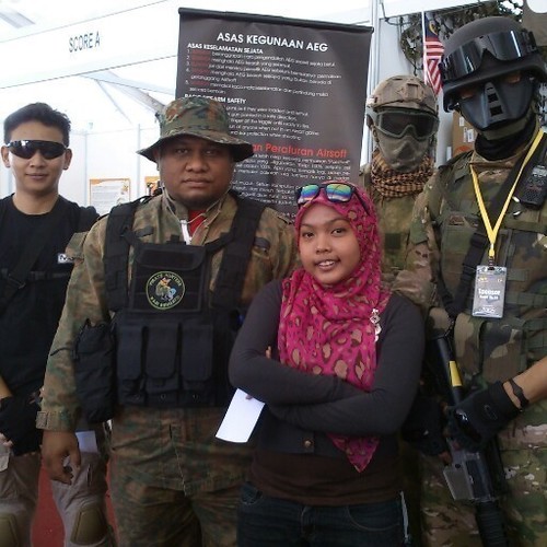 Hidup mesti COOL yeyh...