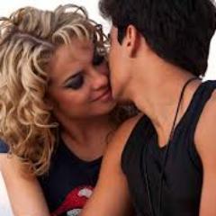 No sorisso de vocês encontrei a felicidade @Lua_Blanco & @aguiarthur .
Donas @MiihSDSoso & @ChamelMeusLindo