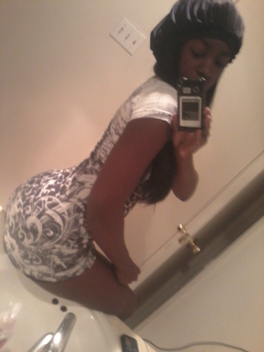 COLE WORLD REAL COLD WORLD DEM HOES COOL BUT ME IM ON FUR