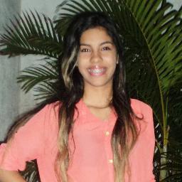 A Priiincesinha que não Nasceeu
Para ficar preza no casteelo, Maaiss Sim para
Enfrentar A realidade Com a Cabeça Erguiida ~ ♥dona do FC @FCLSchosenByGod ♥