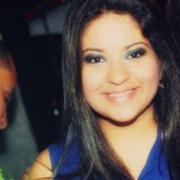 Desastrada é pouco. O que eu sou ainda não tem nome.' (: