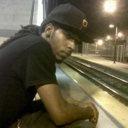 BornExclusv's profile picture. #godofGod #CustomShoeArtist #GraphicDesigner # #Musician #Vegetarian #Israelite #OrderofTheMagi #Motivation *FOLLOW ME*