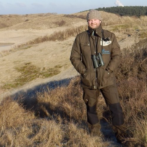 Weidevogelbeschermer op weidevogelreservaat De Kampen in Heemskerk  |vrijwilliger PWN | IVN Natuurgids|St. De Hooge Weide | Wisentenproject | IJsvogelwerkgroep