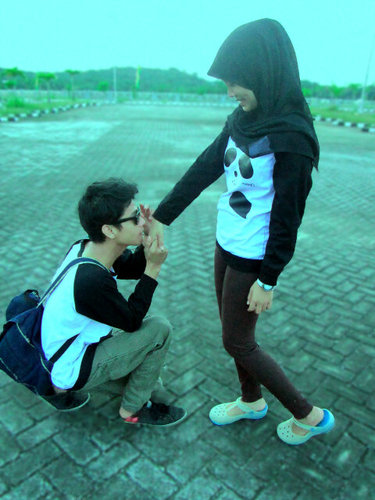 irfanvirgo1's profile picture. Irfan selalu sayang inggrit , gak ada perempuan lain yang mampu merusak hubungan kita , I'm promise dear O:)({}) aku takut kehilangan kamu :'(:*;;)