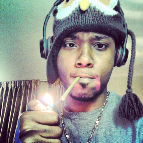 #check me out #datpiff.com and search (Breaking point) !! #chicago #turn up  #1TM #UPT