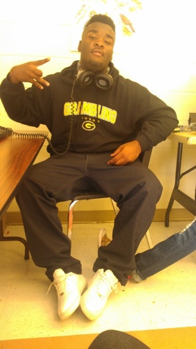 Ayee Im New to this just follow me .... & follow my son @x_triceydatruth #TeamFollowBack #Hotboy