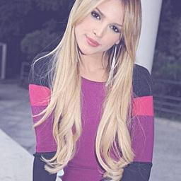 Fans de @eizamusica en Guadalajara ♥ Ella nos sigue desde el 11.O4.11. también nos sigue @dannapaola & @anboy88 :) ♡