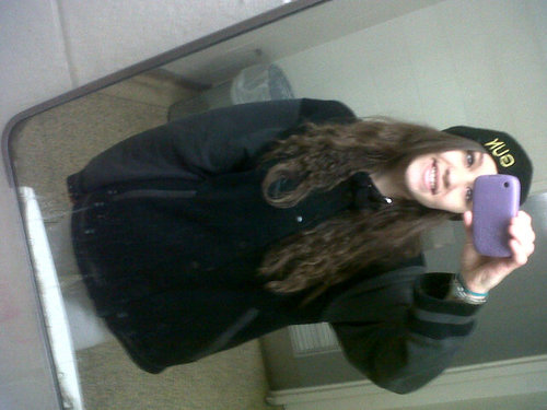 THIS IS MY OLD TWITTER DO NOT FOLLOW THIS ONE , FOLLOW MY NEW ONE @S_haarvey THANKS