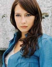 Minoes's profile picture. grafisch ontwerper | fotograaf | workshops