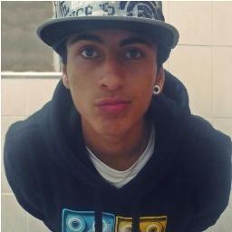 Mas o seu sorriso vale mais que um diamante
Se você vier comigo nós vamos adiante
Com a cabeça erguida e mantendo a fé em Deus sZ´