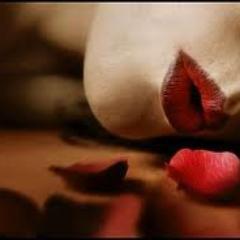 Bisexual. Tierna por fuera un encanto por dentro, la sinceridad me conquista, la ternura mi debilidad. Conoceme a travez de mis letras, Tu reto conquistarme.