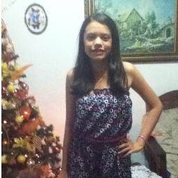 anais_vr's profile picture. no trabajo me mantienen